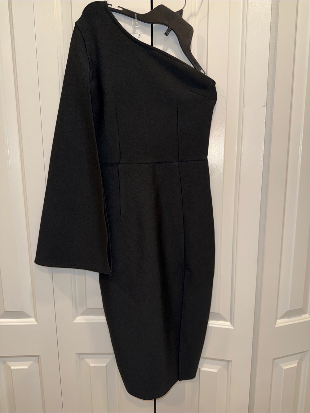 Asymmetric One-Shoulder Black Dress with Long Sleeve